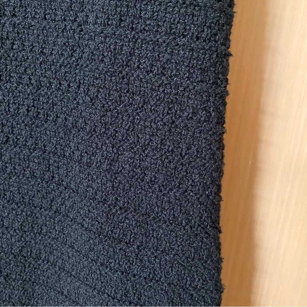 Aritzia wilfred phair crochet knit halter midi dress black - Picture 9 of 12